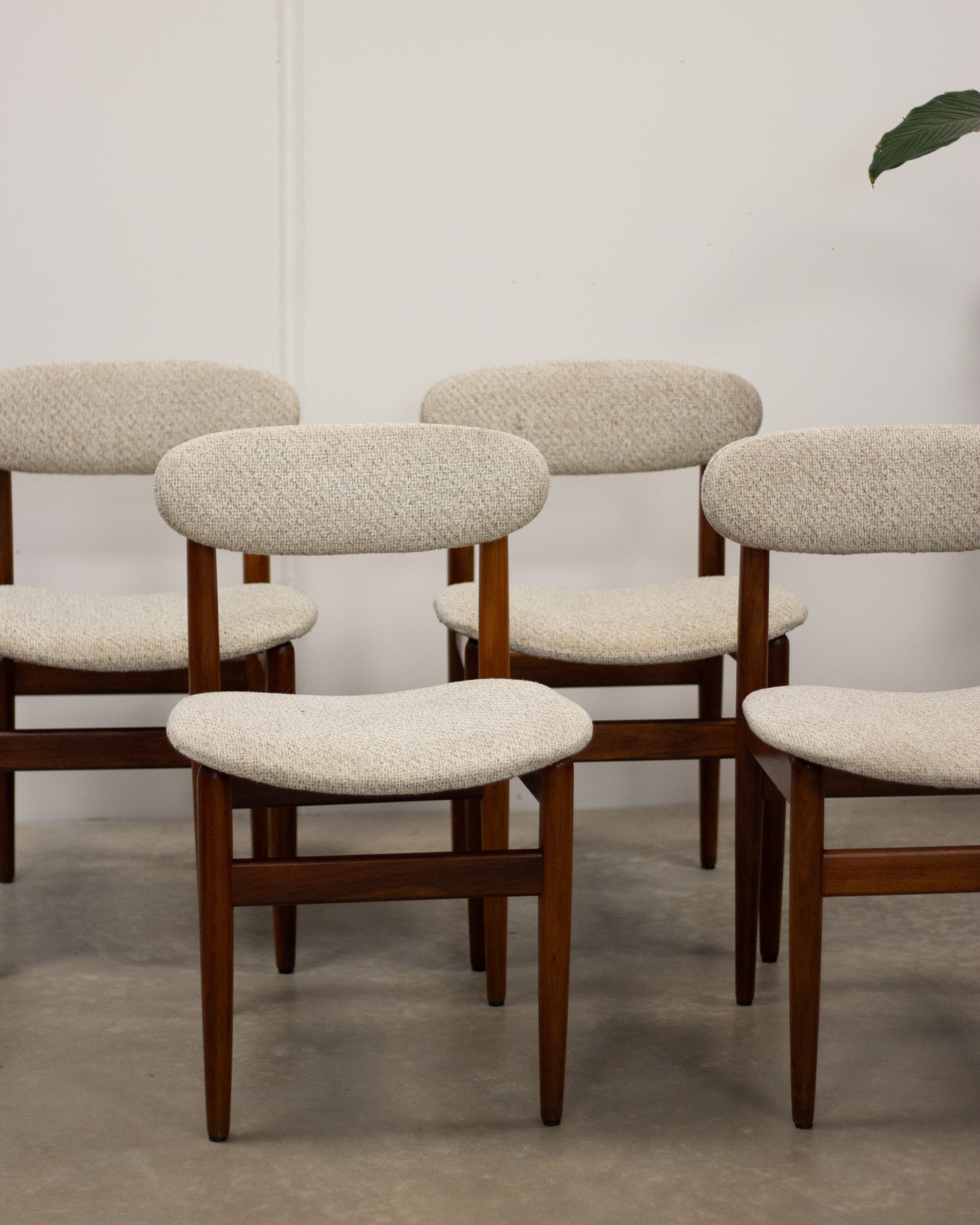 Mid Century Dining Chairs by Elite | Set of 4