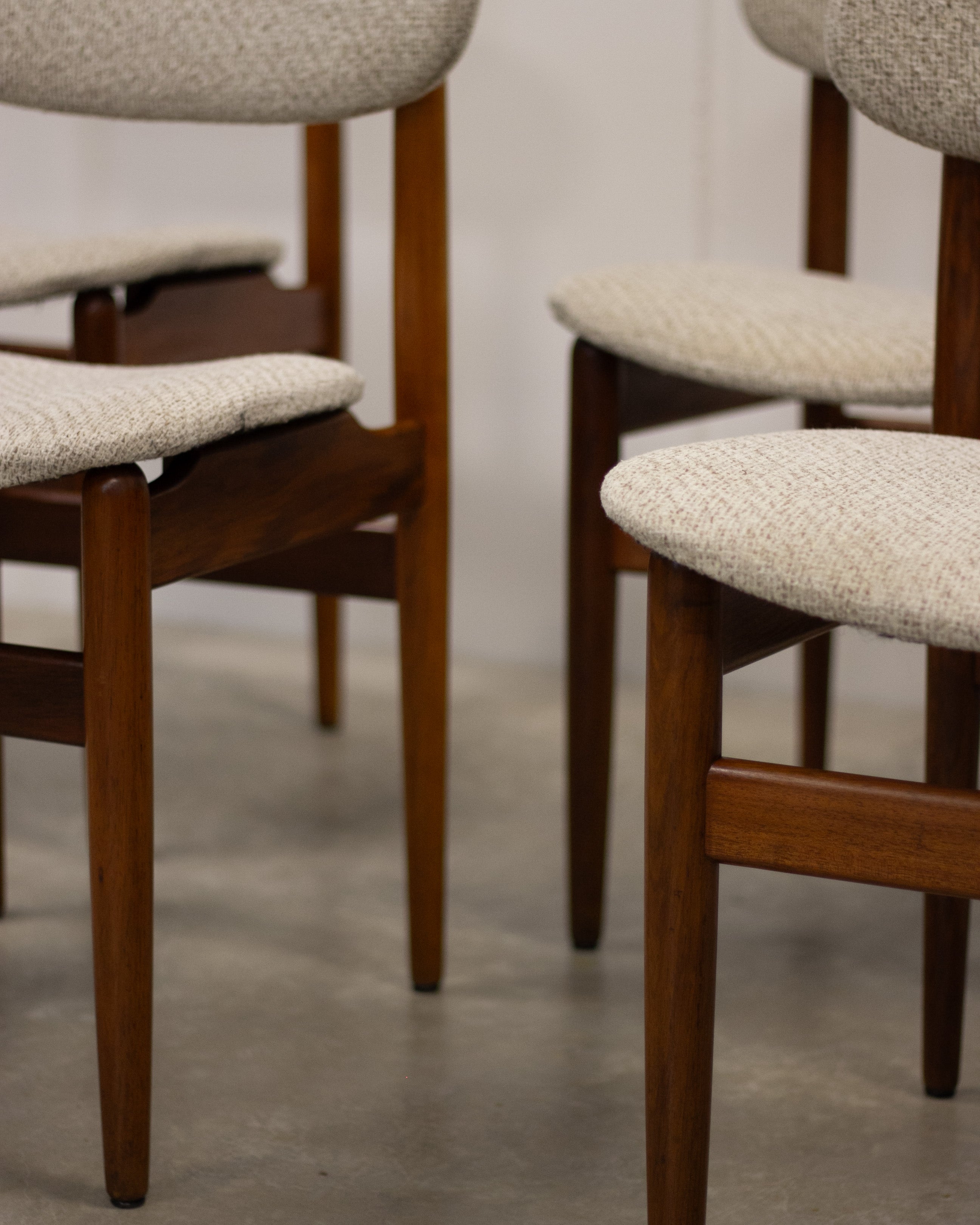 Mid Century Dining Chairs by Elite | Set of 4